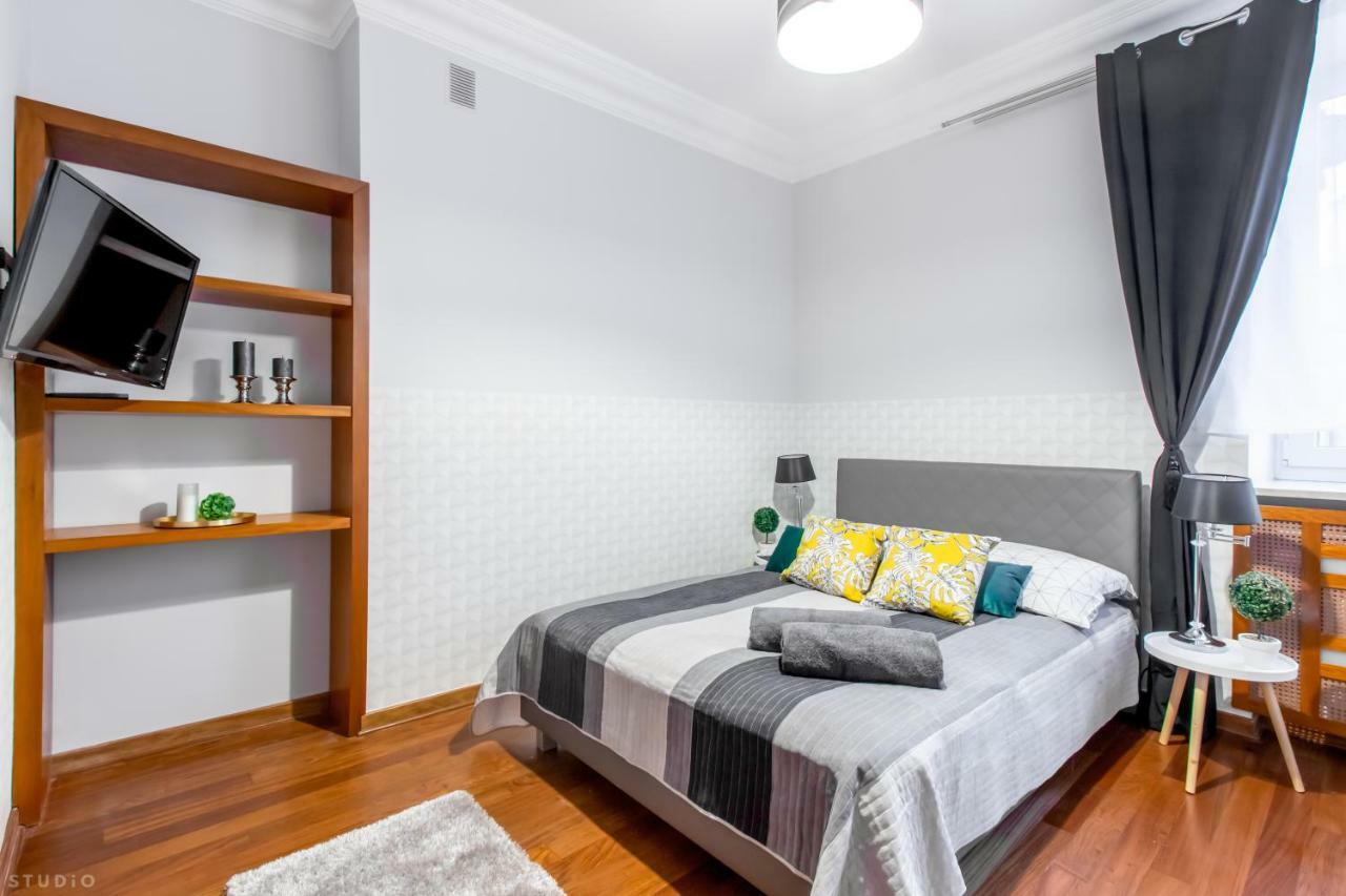 *Clicktheflat* Wilcza 33 Street Apart Rooms In The City Center 华沙 外观 照片